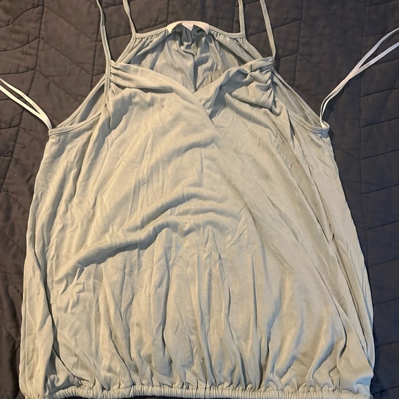 Casual Women’s Clothes - Picture 5 of 10